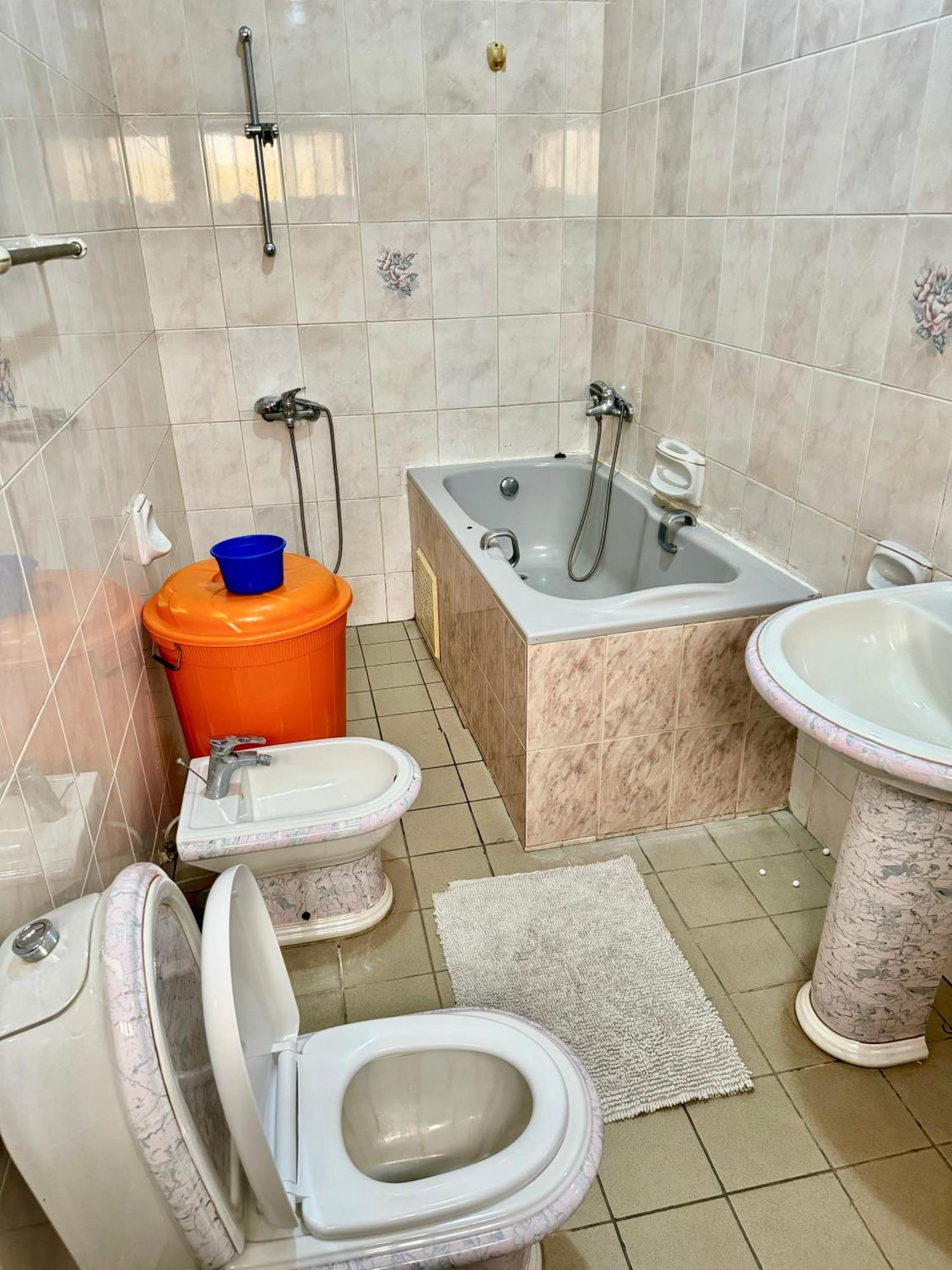 Guesthouse Cocotiers Cotonou Exterior photo