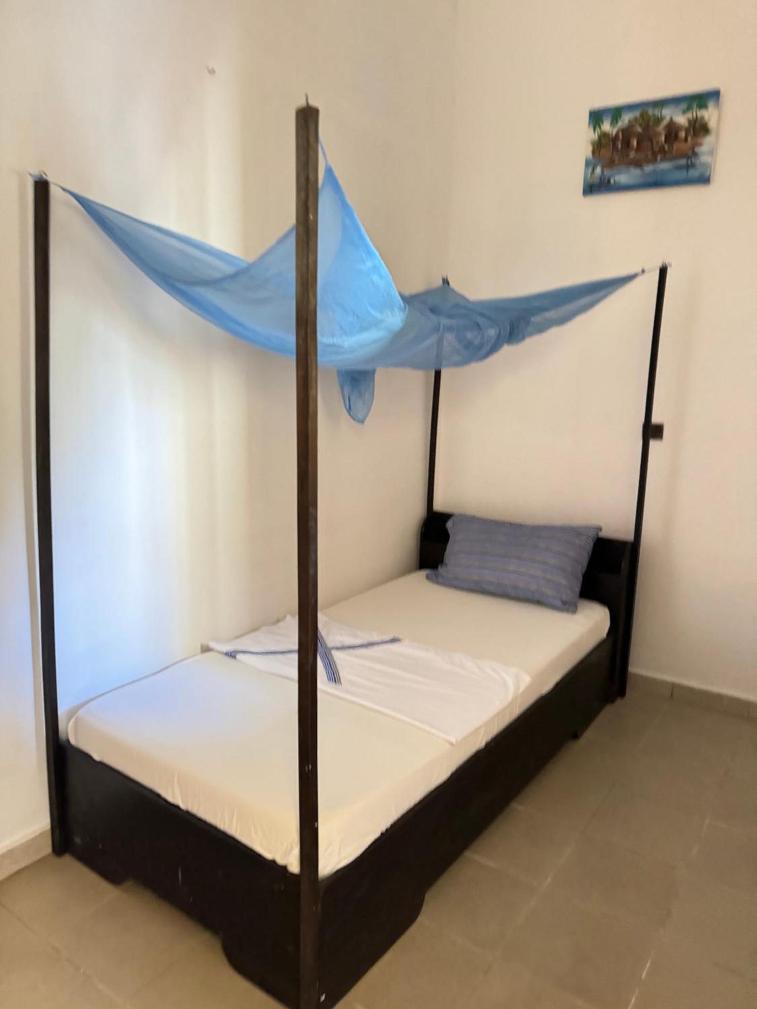 Guesthouse Cocotiers Cotonou Exterior photo