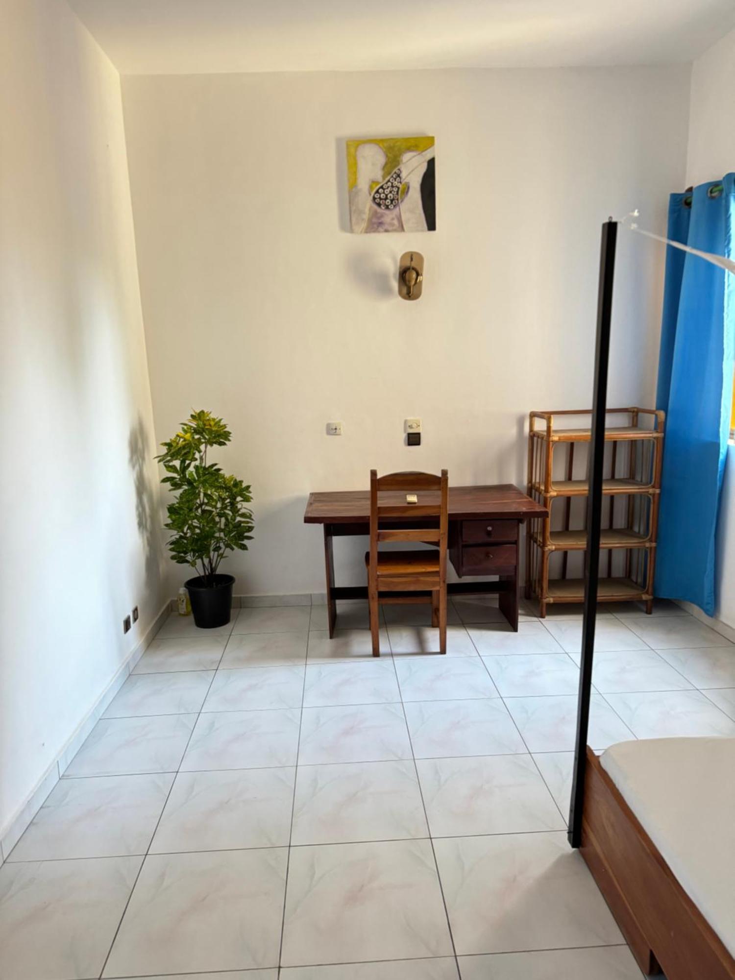 Guesthouse Cocotiers Cotonou Exterior photo