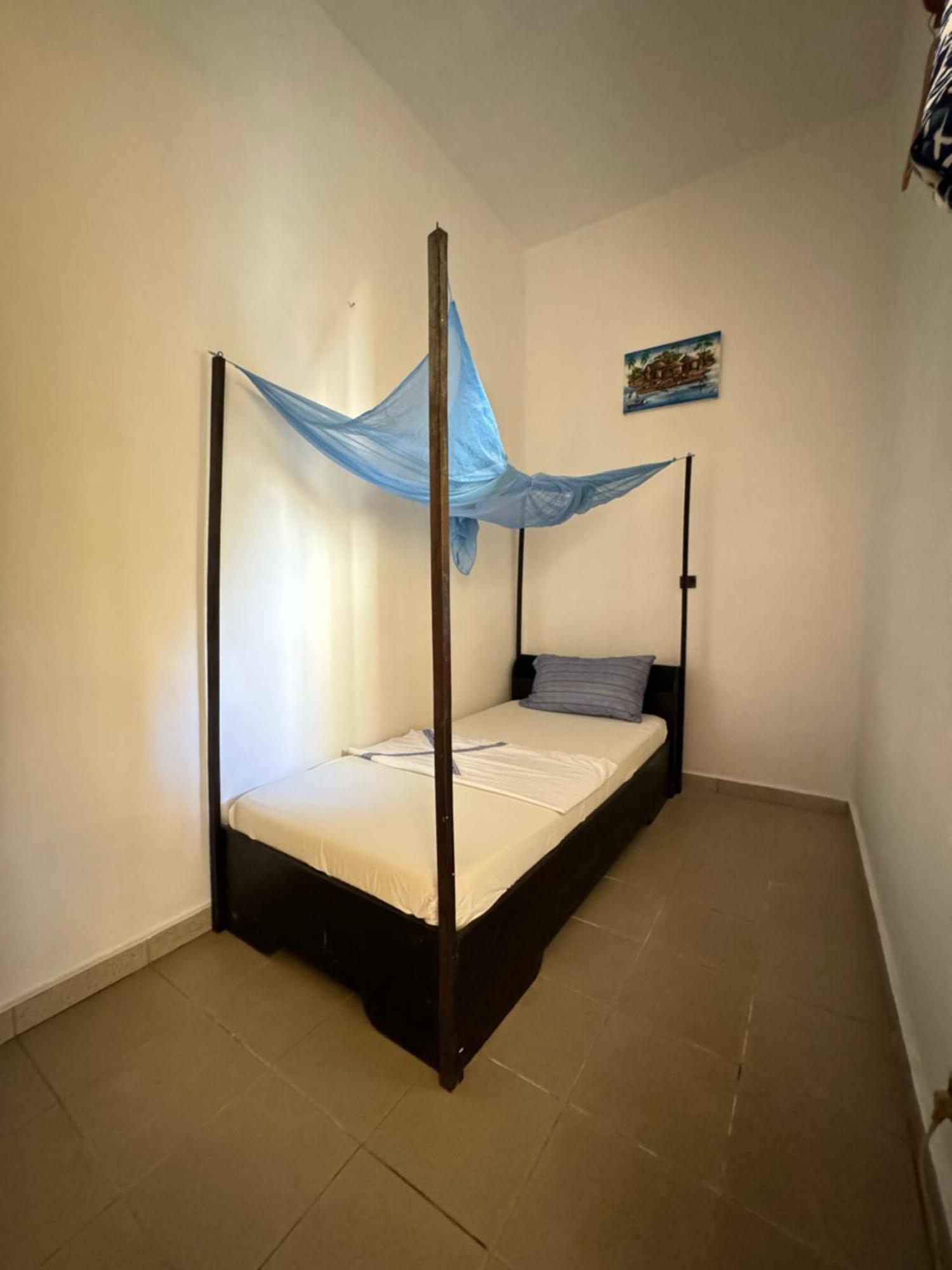 Guesthouse Cocotiers Cotonou Exterior photo